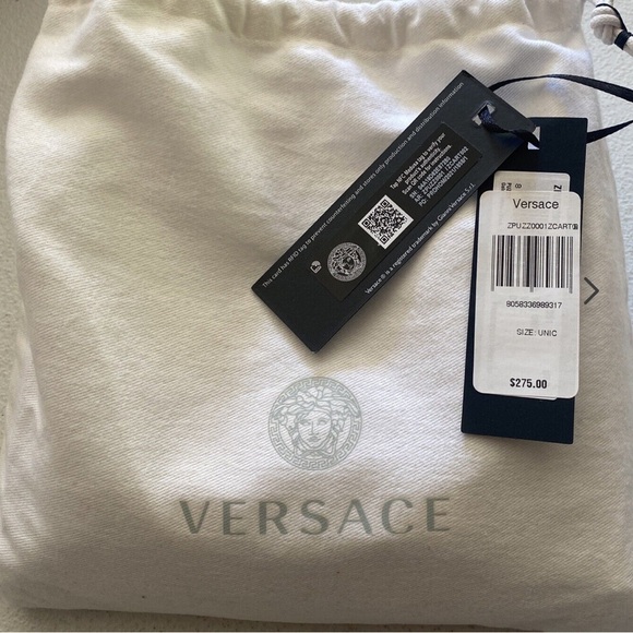 AUTHENTIC VERSACE BAROCCO PUZZLE MEDUSA.  🔥Host Pick🔥 - Picture 8 of 13